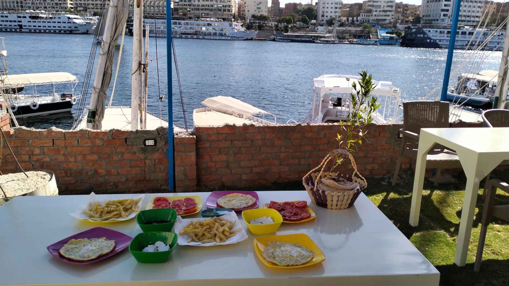 Onaty Narty Guest House Assuan Esterno foto